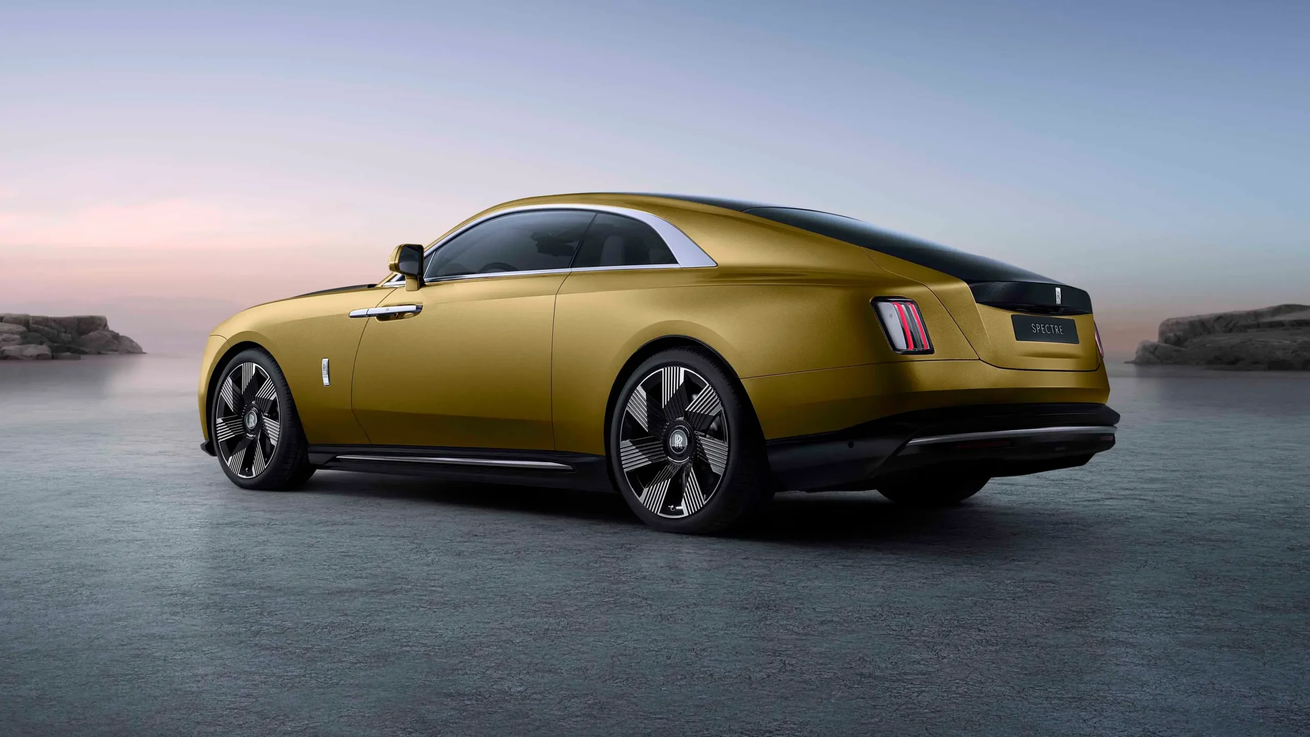 Spectre Rolls-Royce's All-Electric Super Coupé in the Future