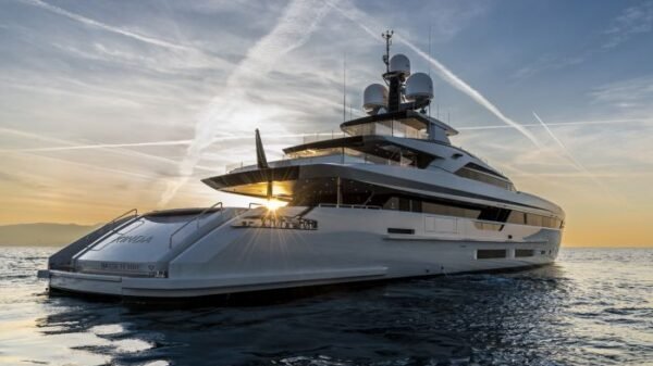 The Second Hybrid Superyacht from Tankoa, MY Kinda, Embodies the Pinnacle of Italian Excellence