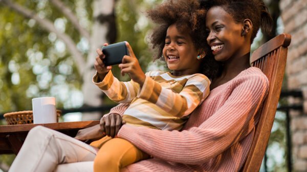 Parenting in the Digital Age Latest Strategies for Raising Kids in 2023