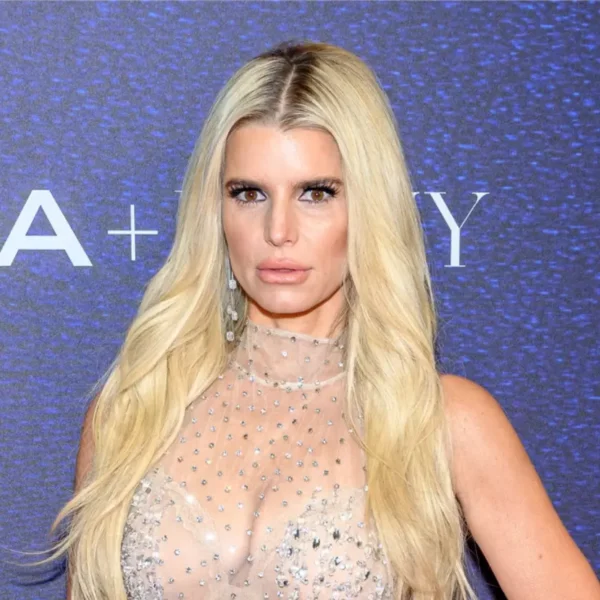 Jessica Simpson new look 2024